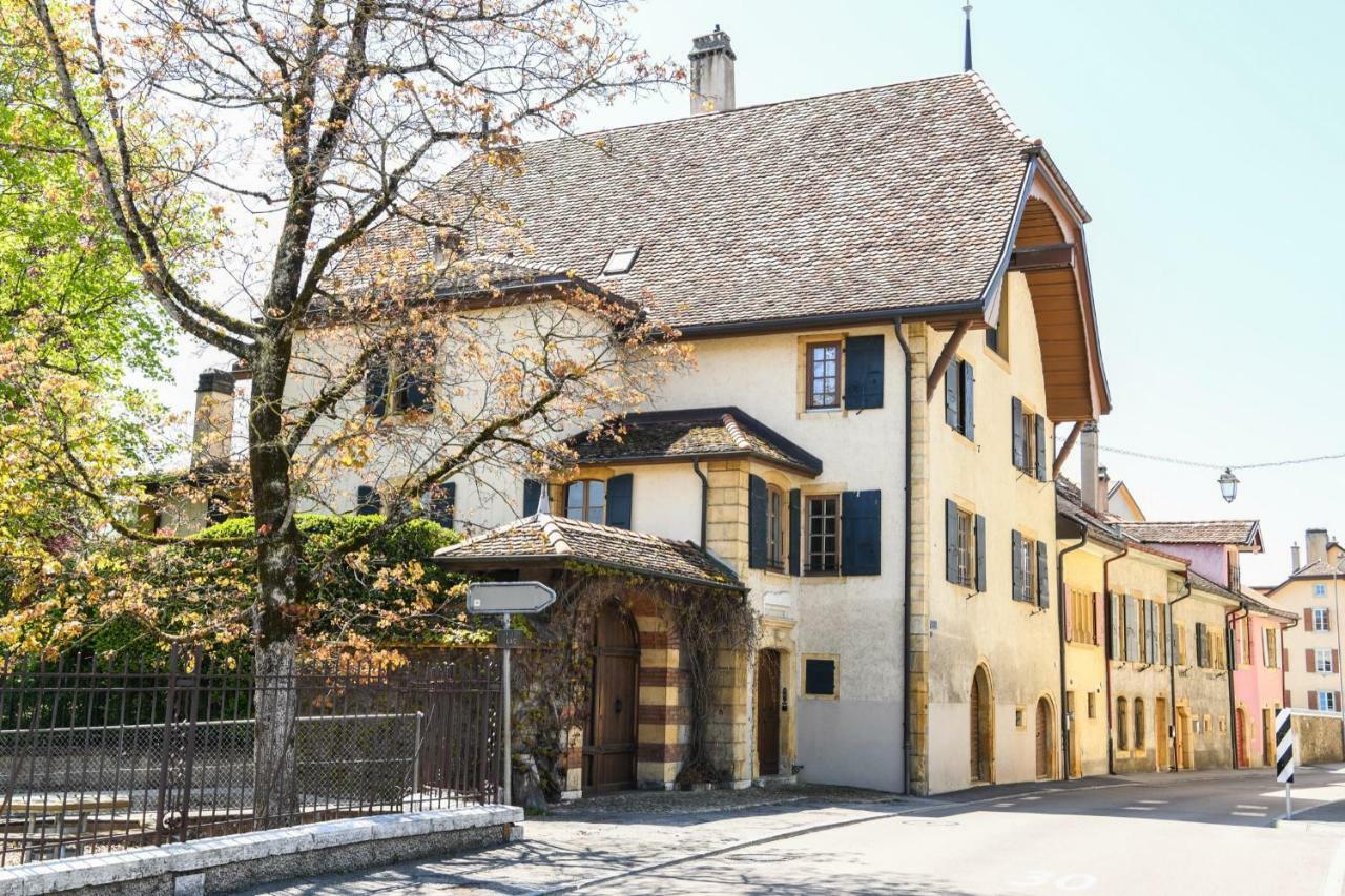 Magnifique Maison Vigneronne Avec Grand Jardin Villa Auvernier Dış mekan fotoğraf